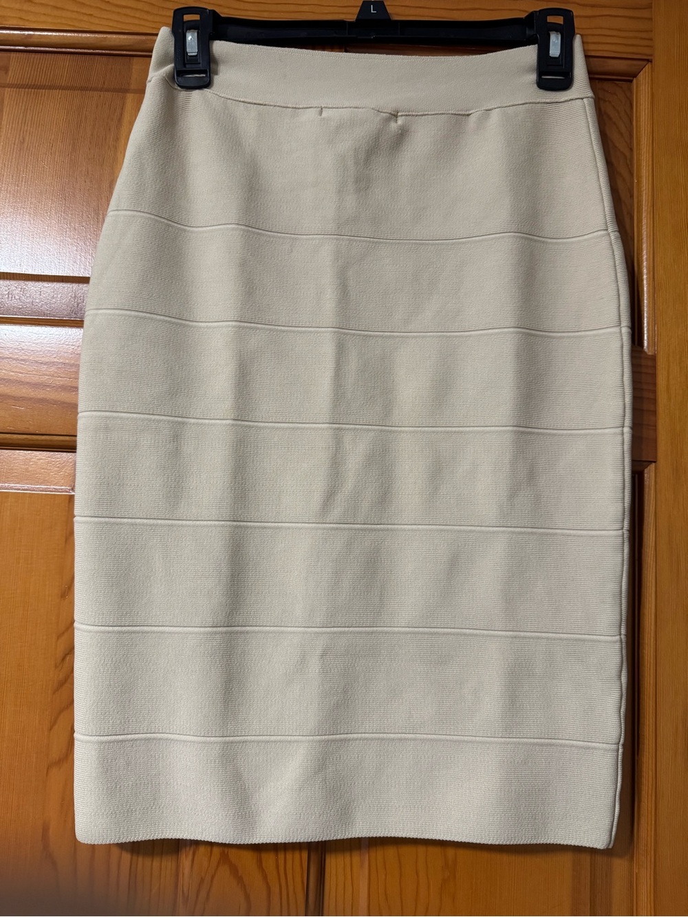 Romeo & Juliet Couture Cream Bandage Pencil Skirt - Picture 3 of 4